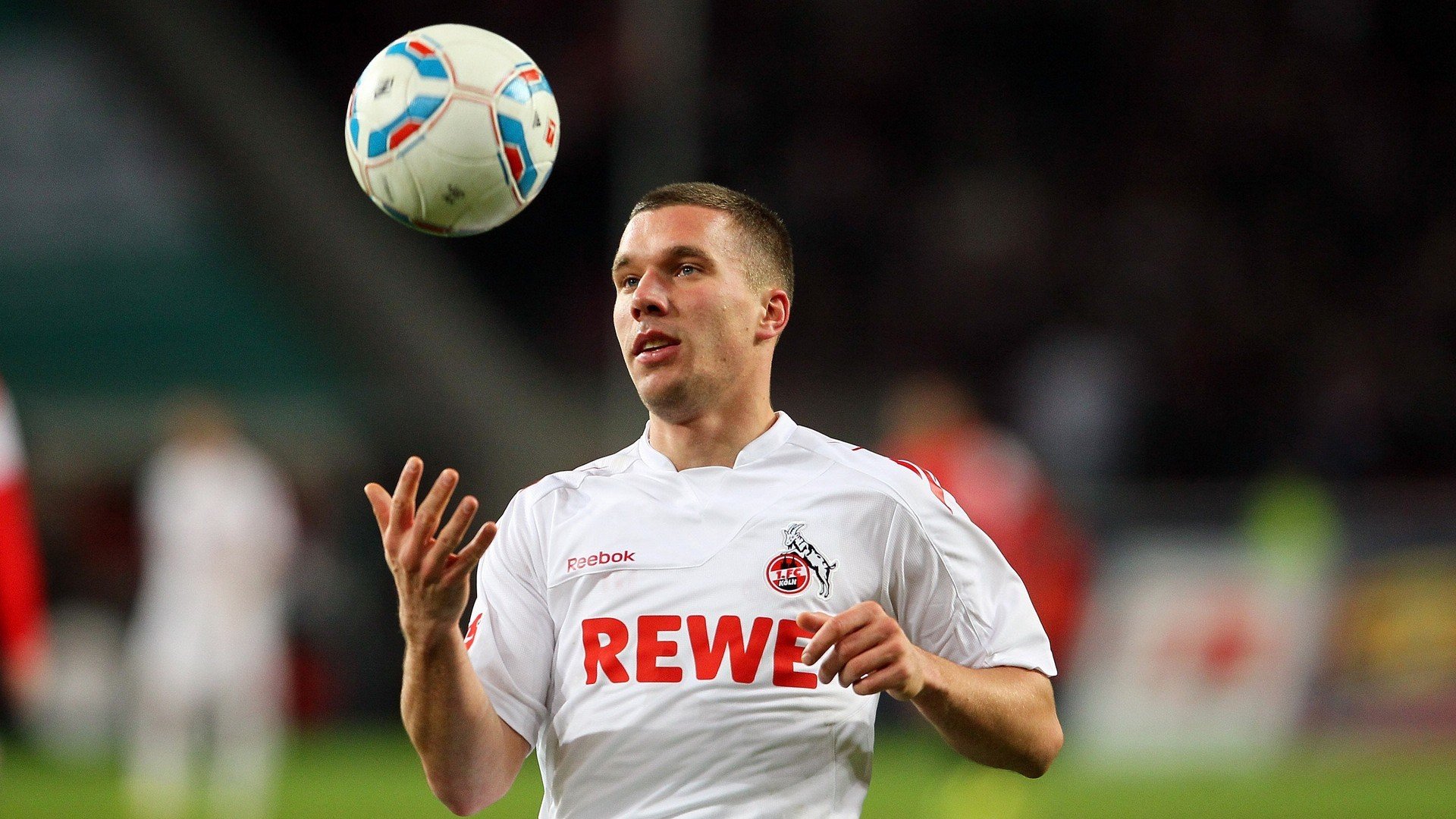 “青少年足球比赛线上线下结合，扩大影响力”，汇集青少年足球赛事的app